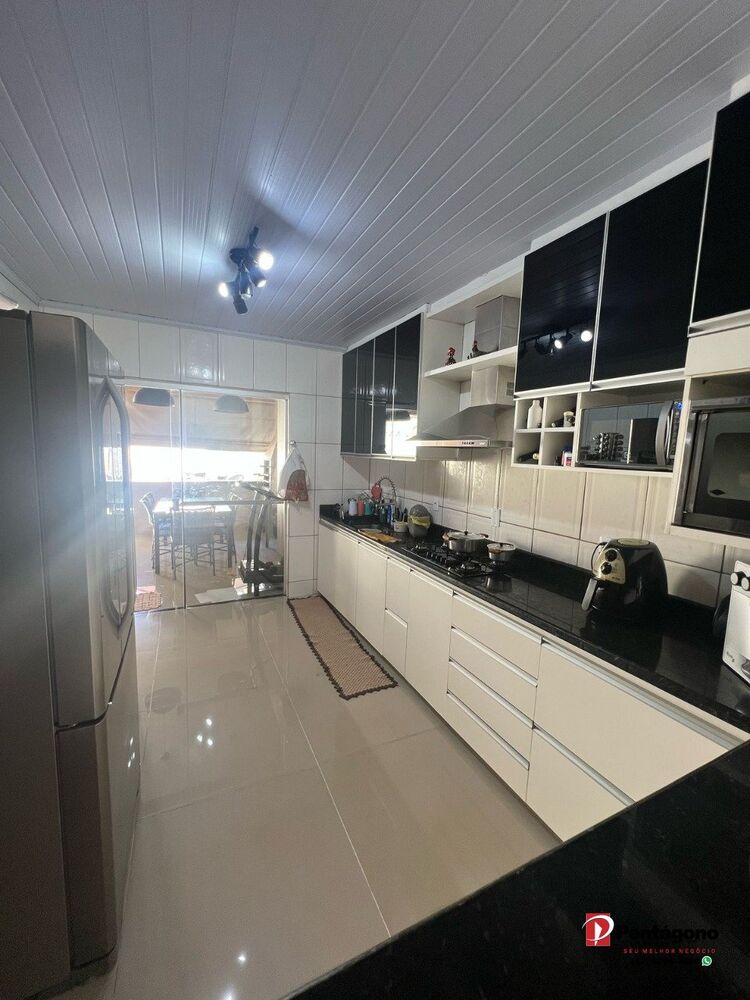 Casa à venda com 3 quartos, 59m² - Foto 2