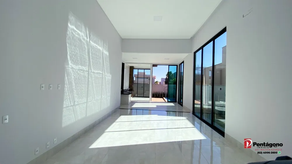 Casa, 3 quartos, 219 m² - Foto 3