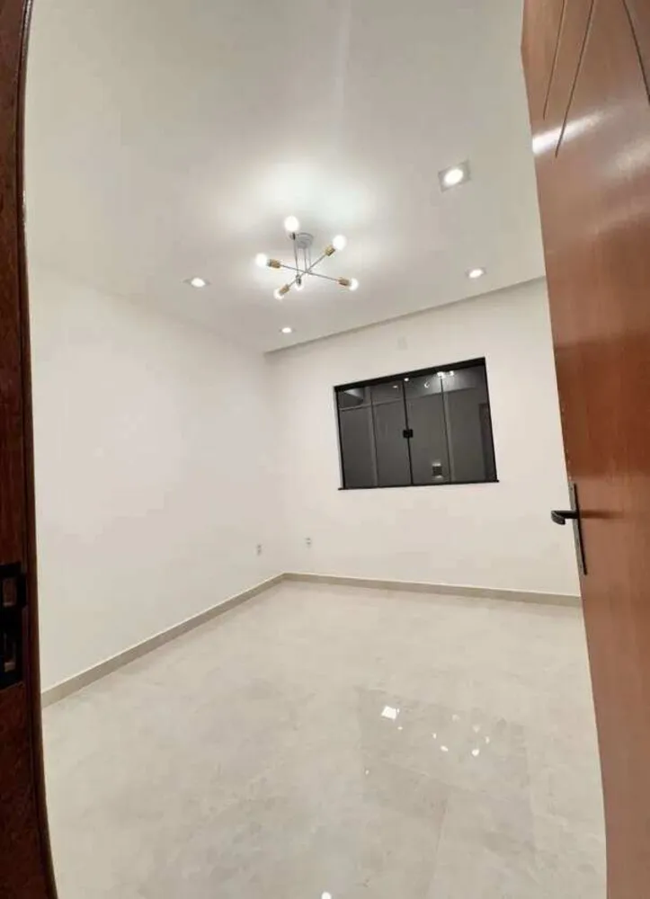 Casa, 3 quartos, 180 m² - Foto 1