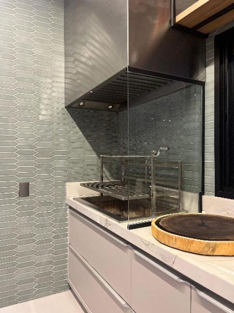 Casa de Condomínio à venda com 4 quartos, 353m² - Foto 4