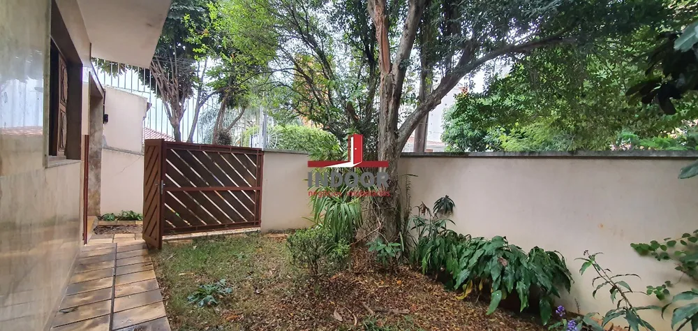 Casa, 3 quartos, 220 m² - Foto 2