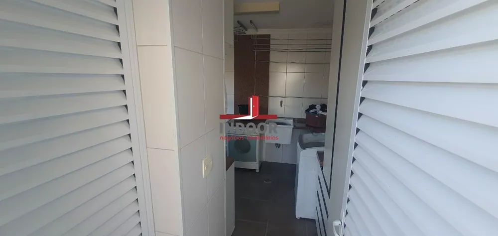 Casa à venda com 3 quartos, 323m² - Foto 23