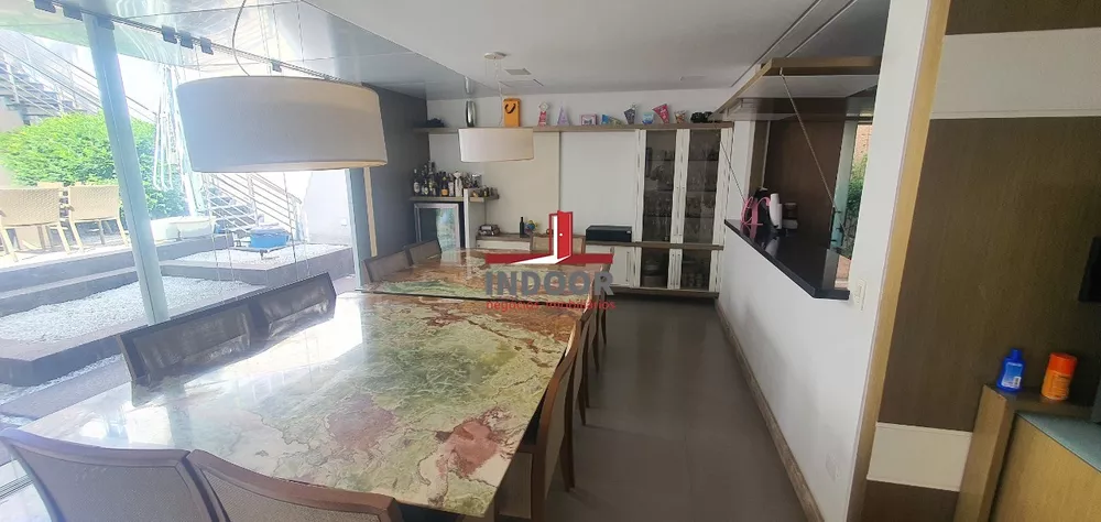 Casa à venda com 3 quartos, 323m² - Foto 13