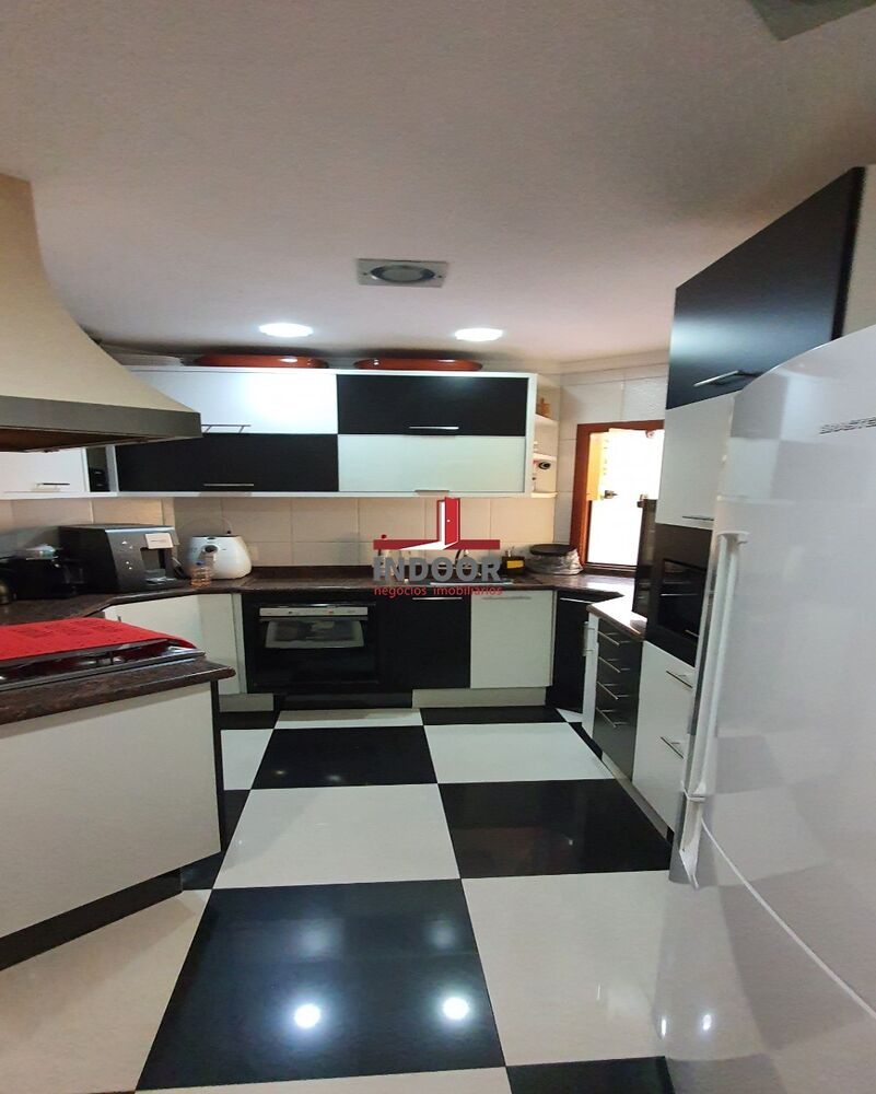 Casa, 4 quartos, 300 m² - Foto 5