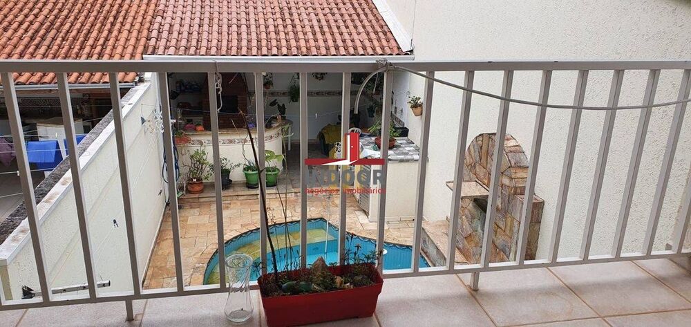 Casa, 4 quartos, 205 m² - Foto 15