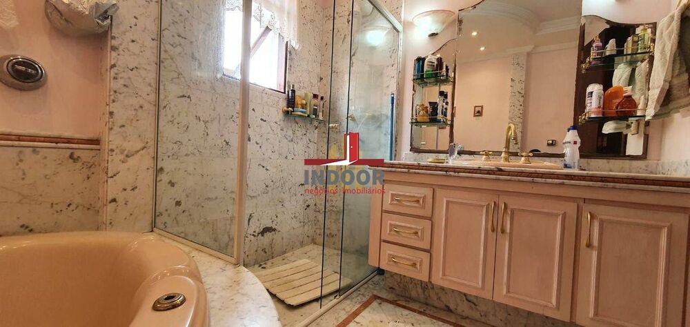 Casa, 4 quartos, 205 m² - Foto 2