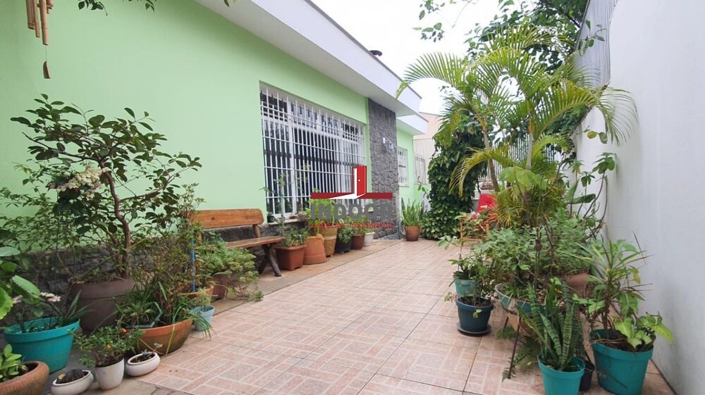 Casa à venda com 3 quartos, 197m² - Foto 4