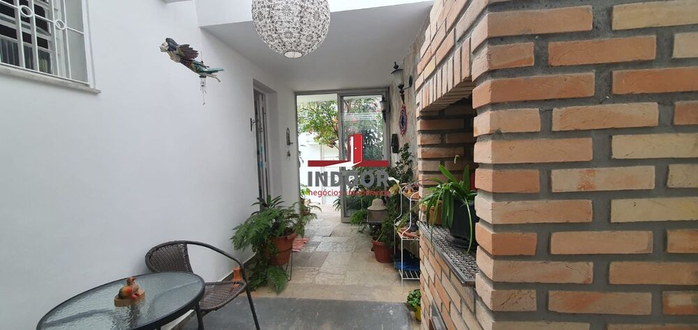 Casa à venda com 3 quartos, 197m² - Foto 8