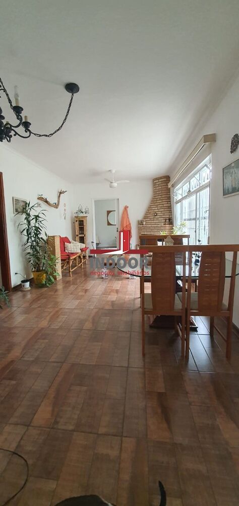 Casa à venda com 3 quartos, 197m² - Foto 9