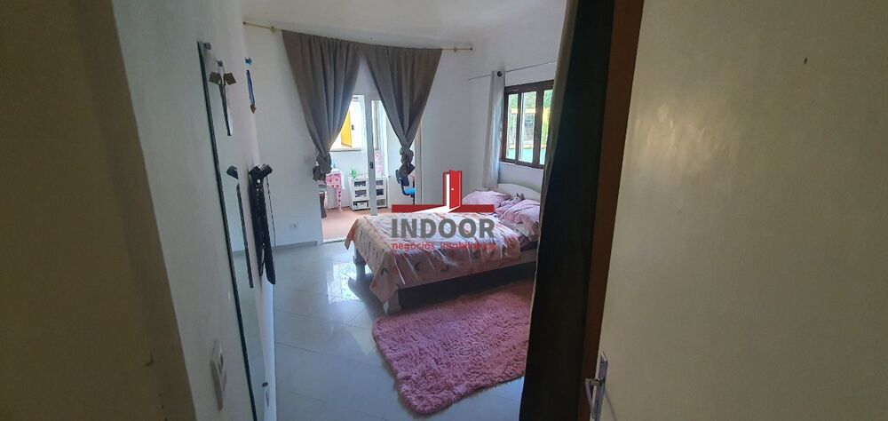 Casa à venda com 3 quartos, 600m² - Foto 8