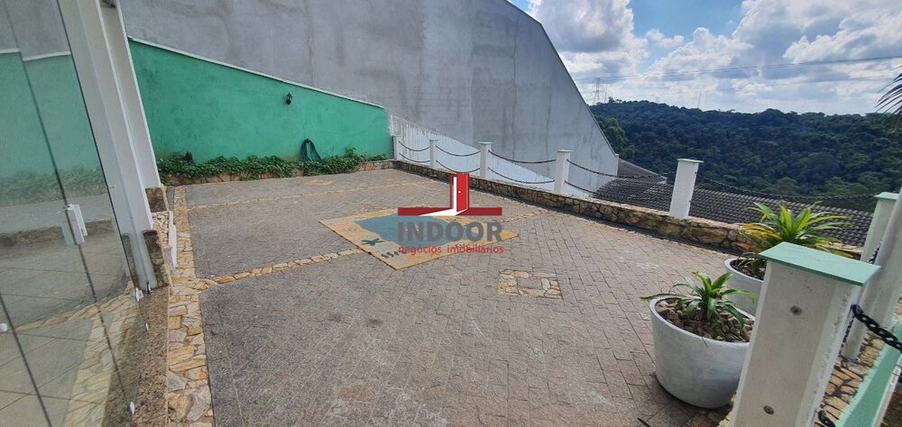Casa à venda com 3 quartos, 600m² - Foto 24