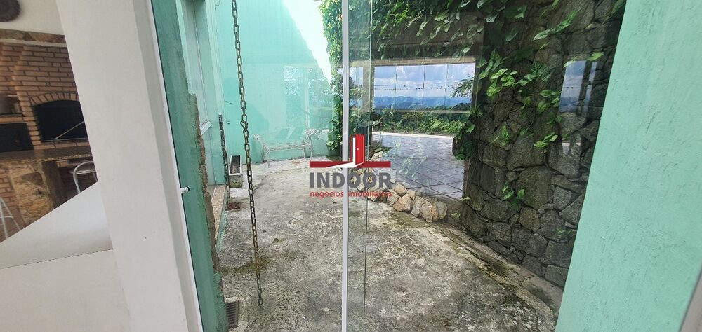 Casa à venda com 3 quartos, 600m² - Foto 19