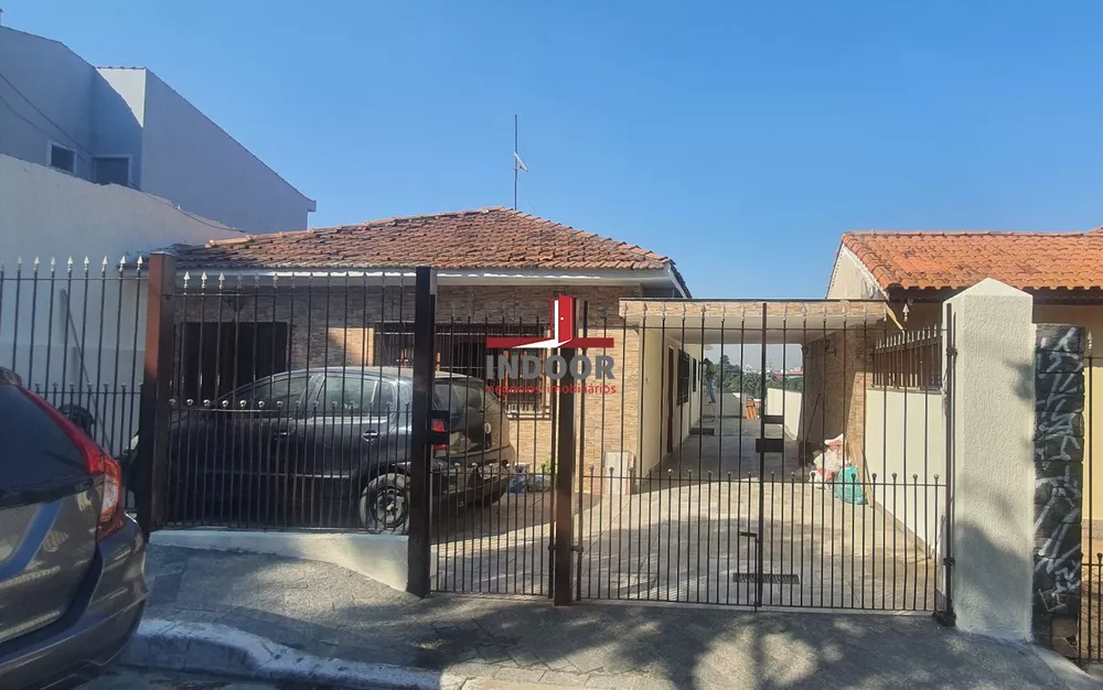 Casa para alugar com 3 quartos, 150m² - Foto 1