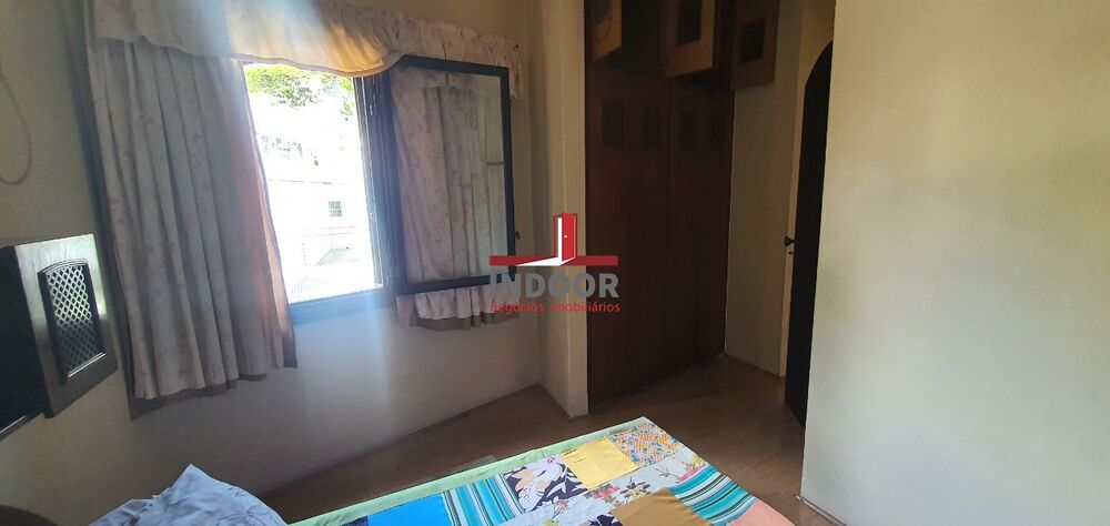 Casa, 4 quartos, 260 m² - Foto 2