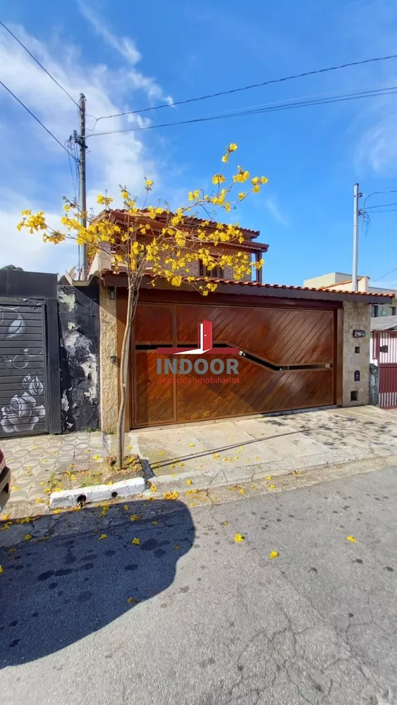 Casa, 3 quartos, 250 m² - Foto 1