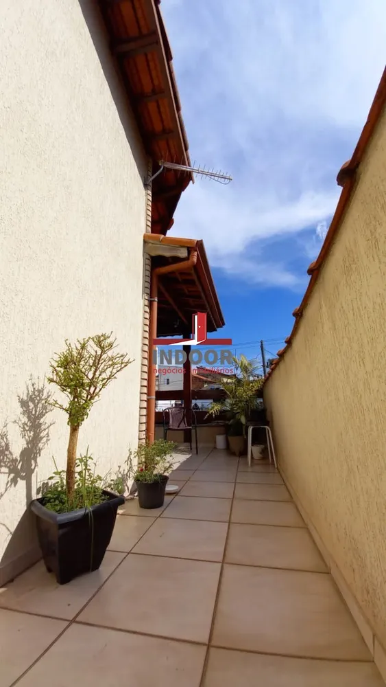 Casa, 3 quartos, 250 m² - Foto 32