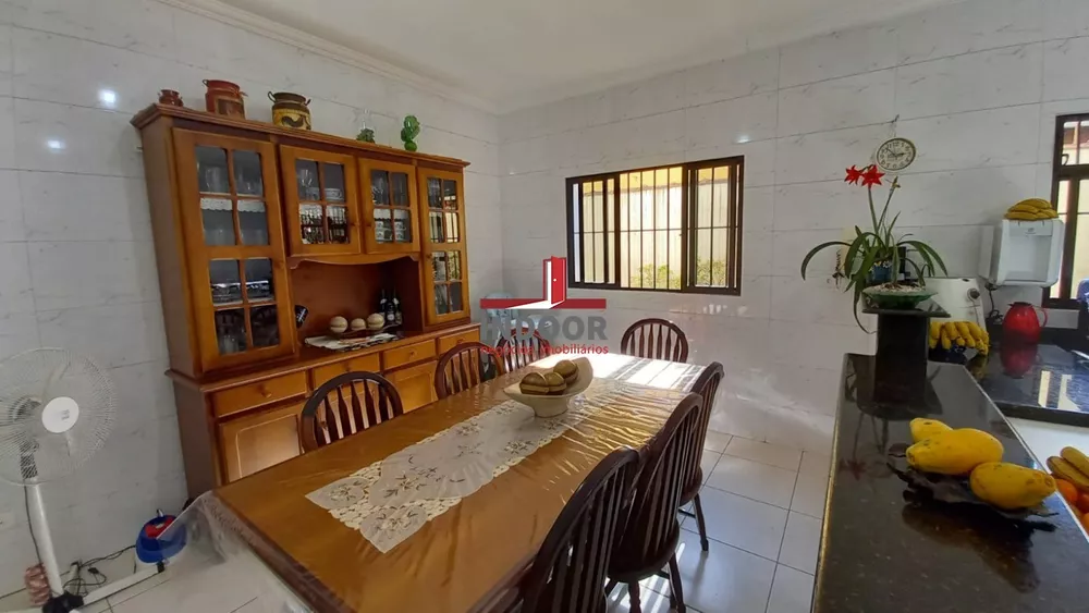 Casa, 3 quartos, 250 m² - Foto 14