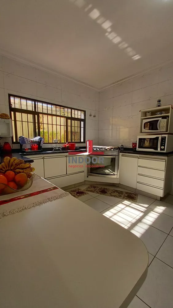 Casa, 3 quartos, 250 m² - Foto 15