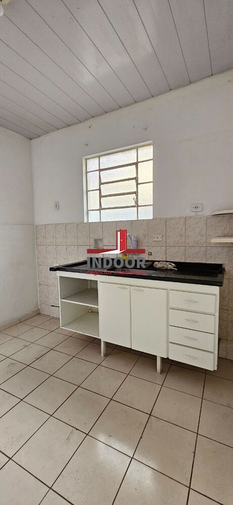 Casa para alugar com 2 quartos, 90m² - Foto 11