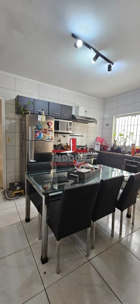 Casa, 3 quartos, 220 m² - Foto 3