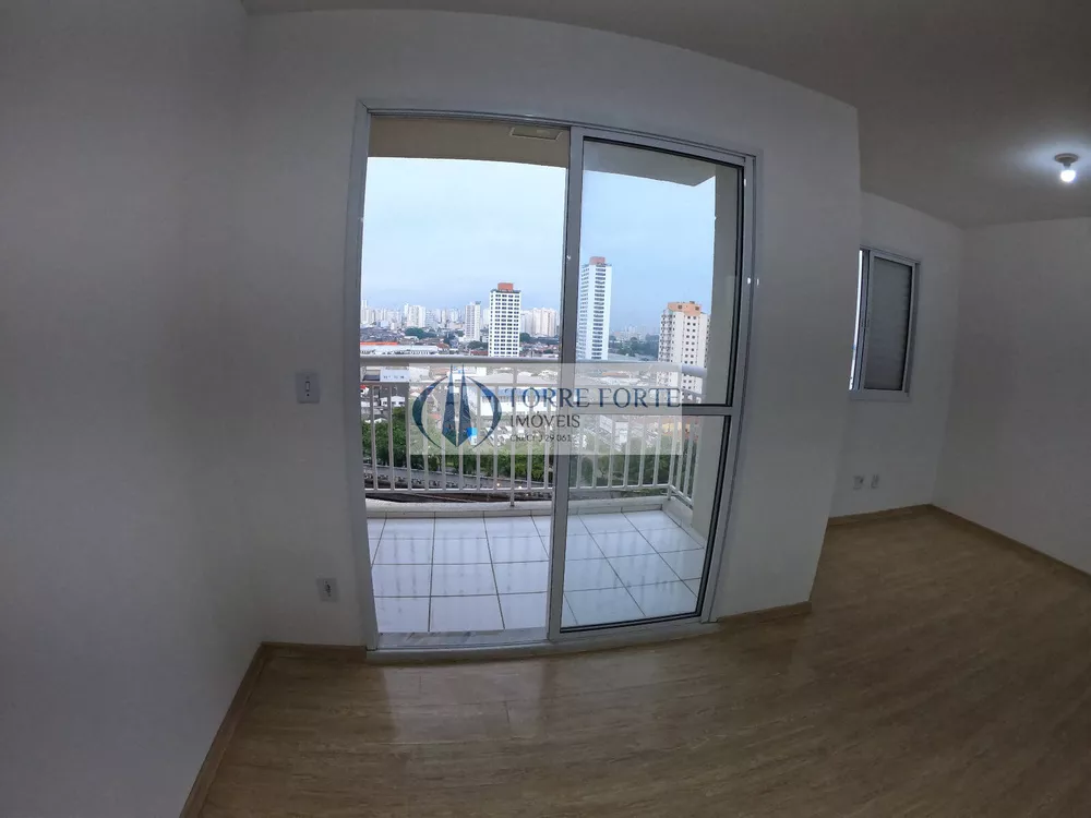 Apartamento à venda com 2 quartos, 65m² - Foto 2