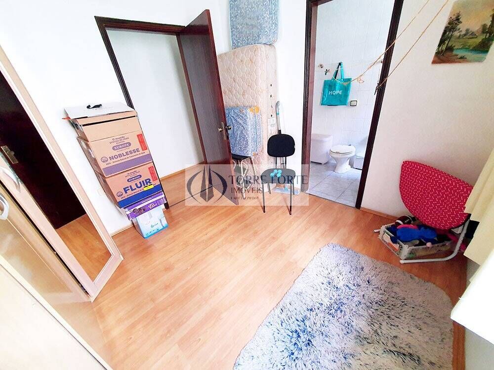 Sobrado à venda com 3 quartos, 134m² - Foto 4