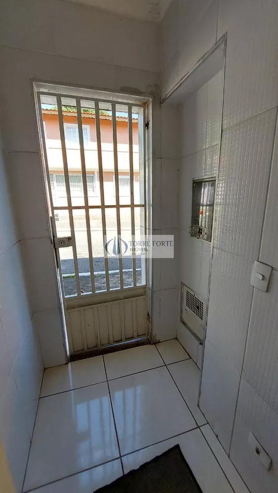 Sobrado à venda com 3 quartos, 190m² - Foto 3