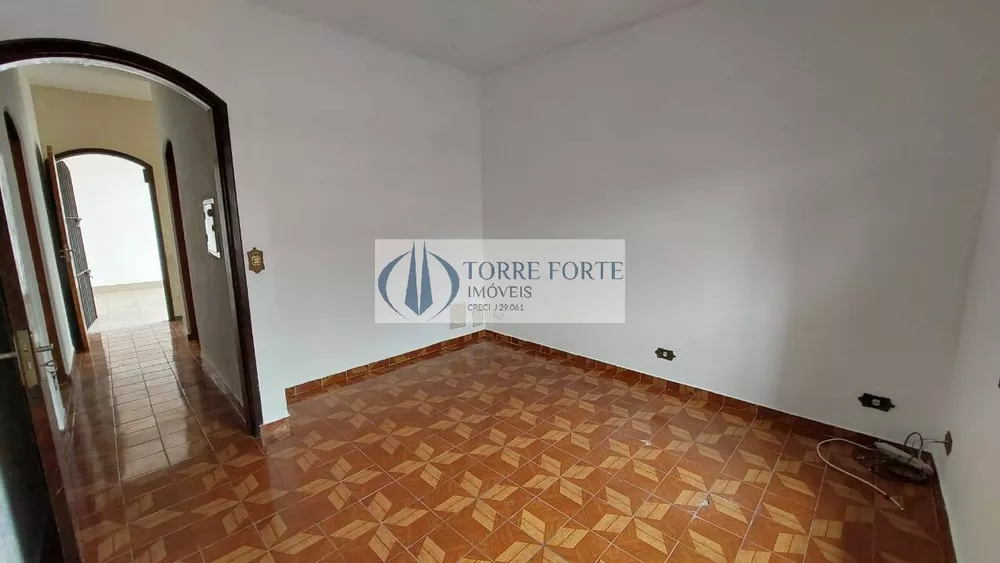 Sobrado à venda com 3 quartos, 190m² - Foto 2