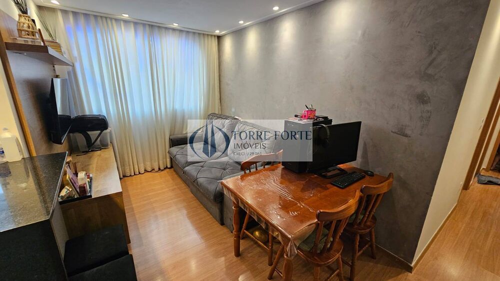 Apartamento à venda com 2 quartos, 45m² - Foto 1