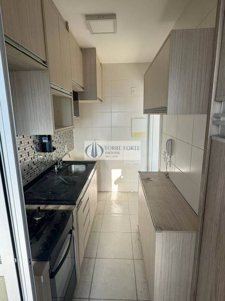 Apartamento à venda com 3 quartos, 76m² - Foto 8