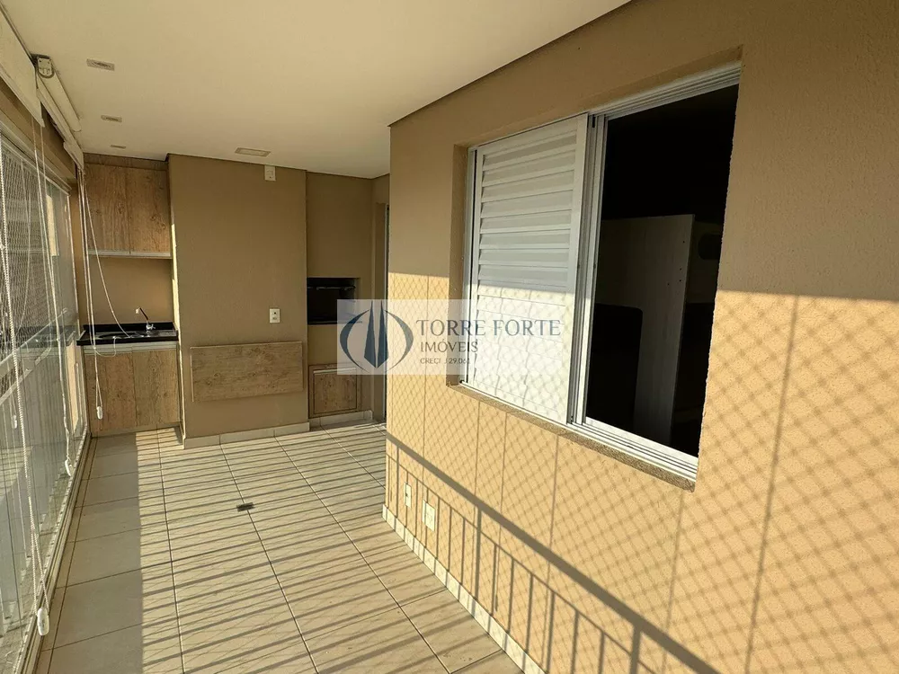 Apartamento à venda com 3 quartos, 76m² - Foto 2