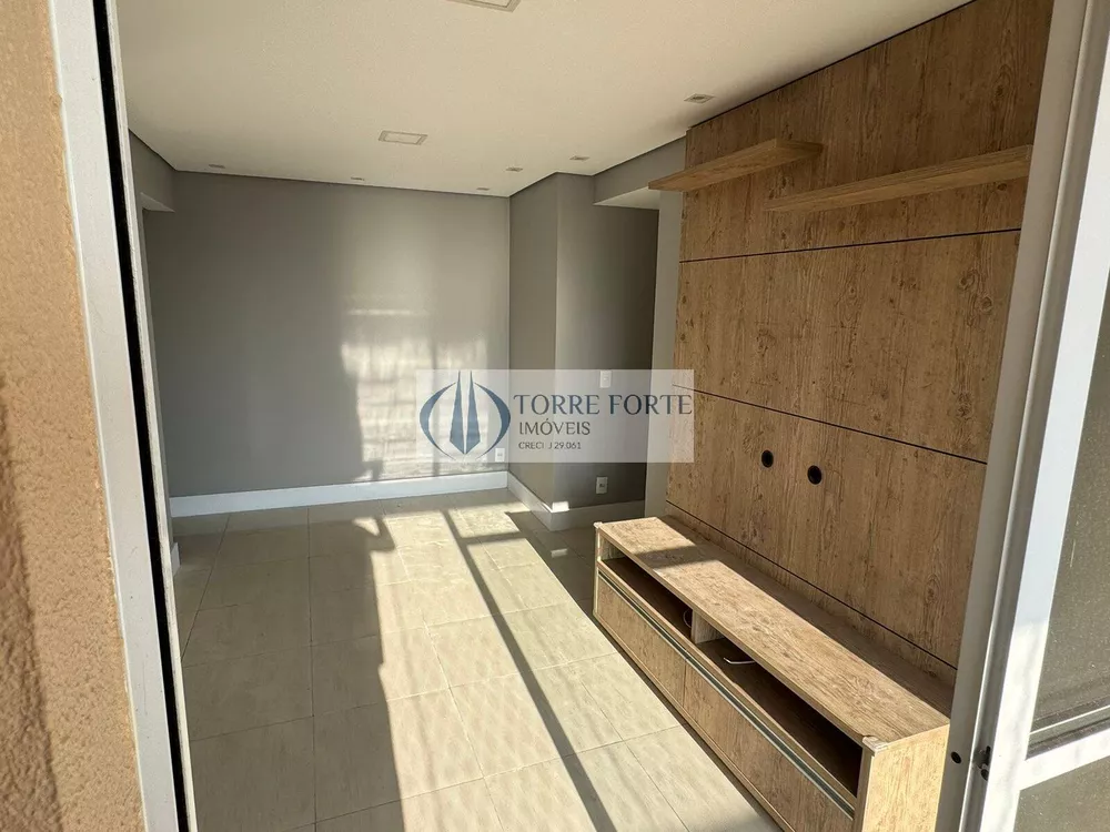 Apartamento à venda com 3 quartos, 76m² - Foto 4