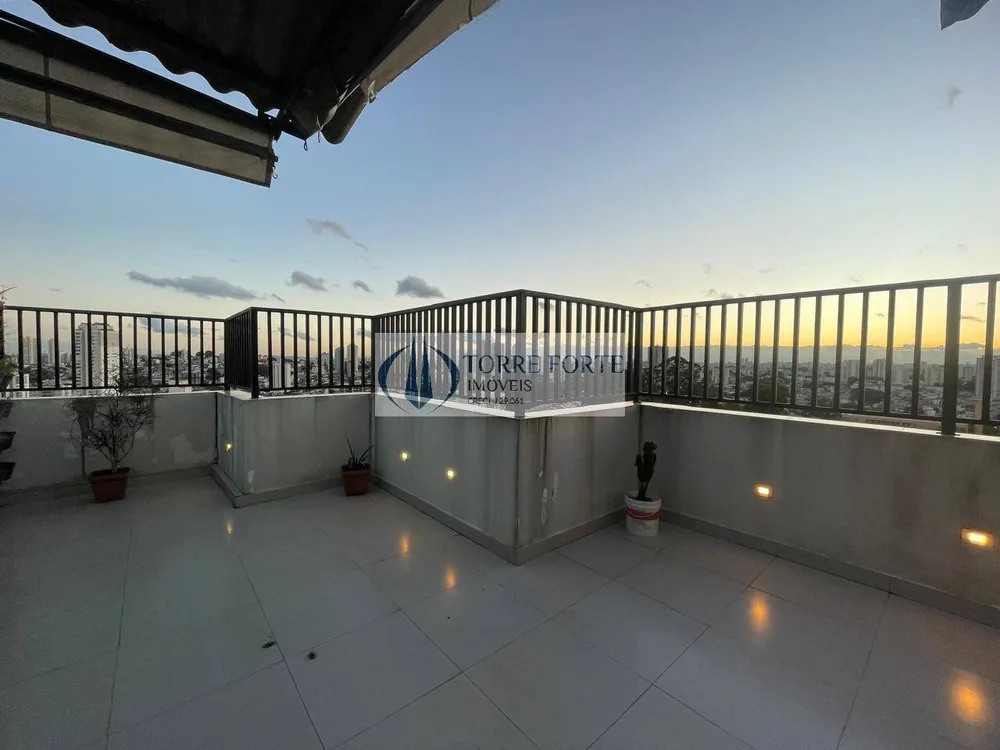 Cobertura, 3 quartos, 218 m² - Foto 2