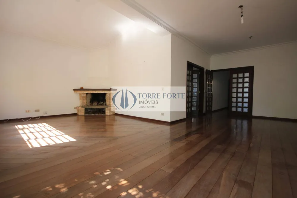 Casa, 3 quartos, 308 m² - Foto 1