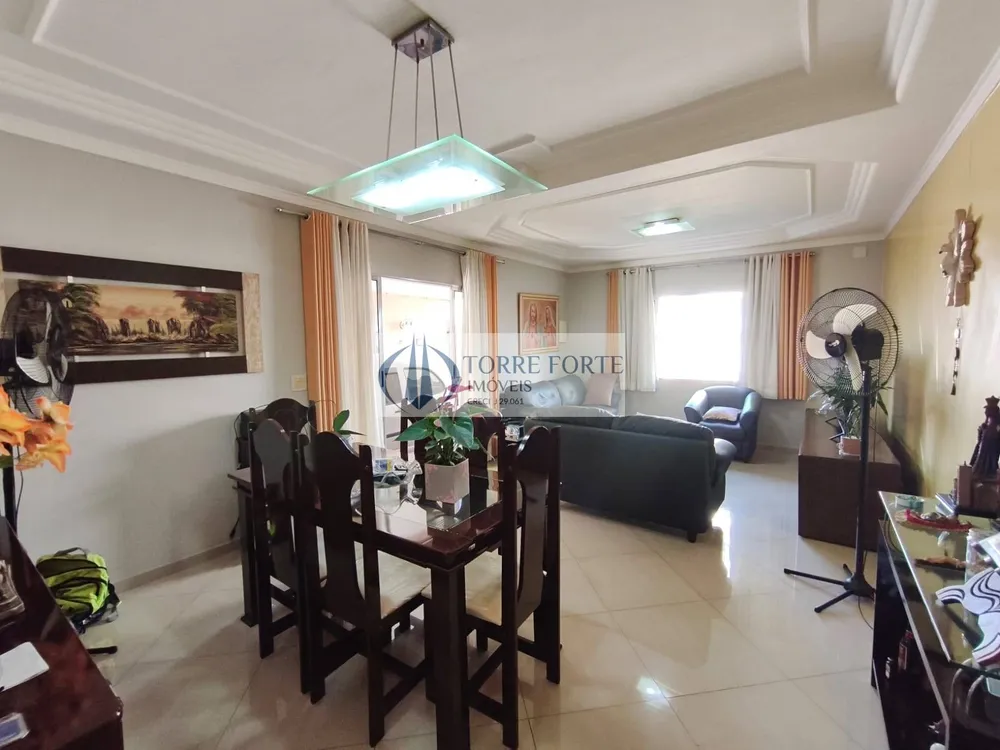 Casa, 2 quartos, 240 m² - Foto 2