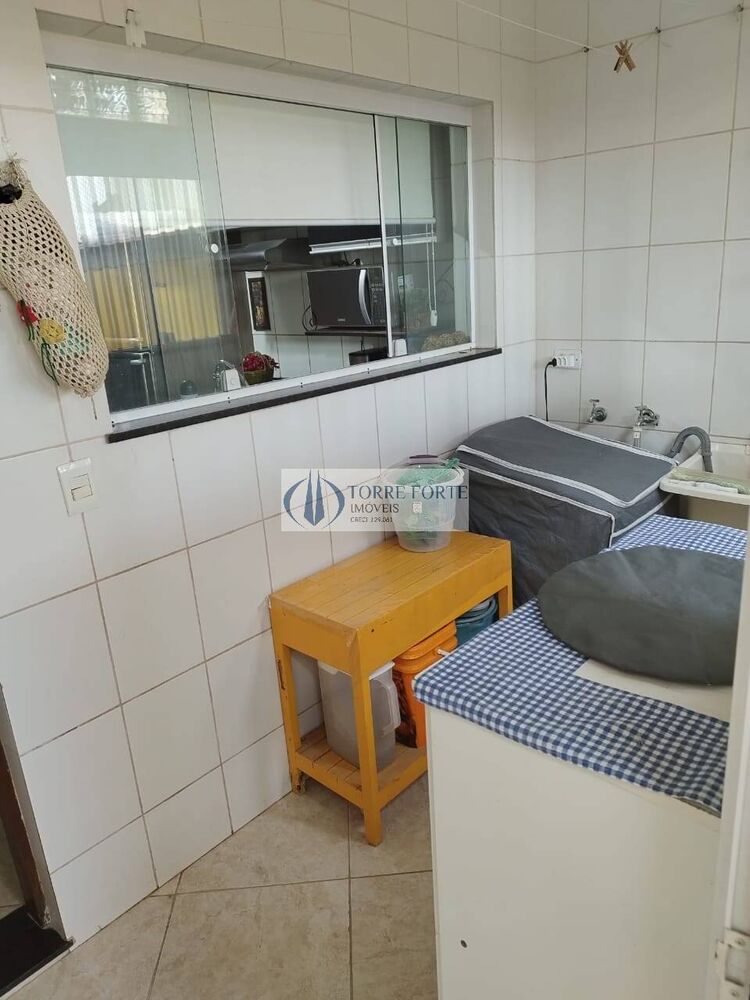 Casa à venda com 3 quartos, 110m² - Foto 7