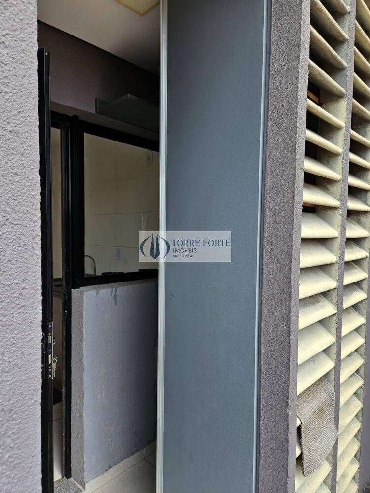 Apartamento à venda com 1 quarto, 40m² - Foto 2