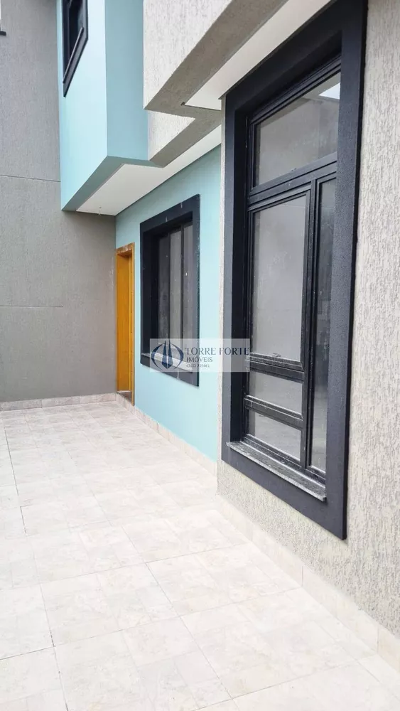 Casa à venda com 3 quartos, 100m² - Foto 1