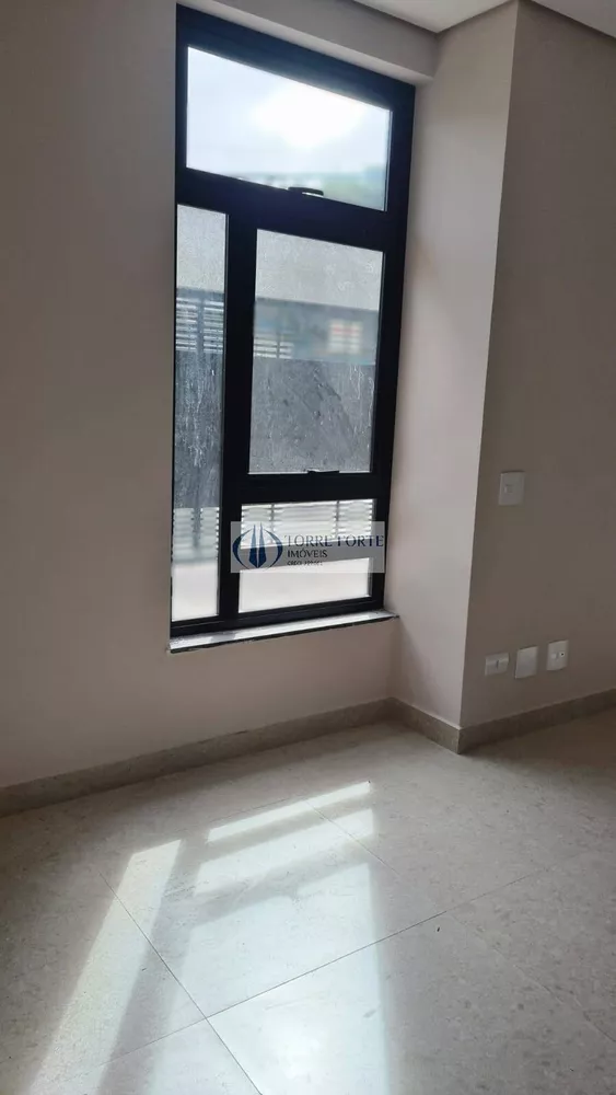 Casa à venda com 3 quartos, 100m² - Foto 4