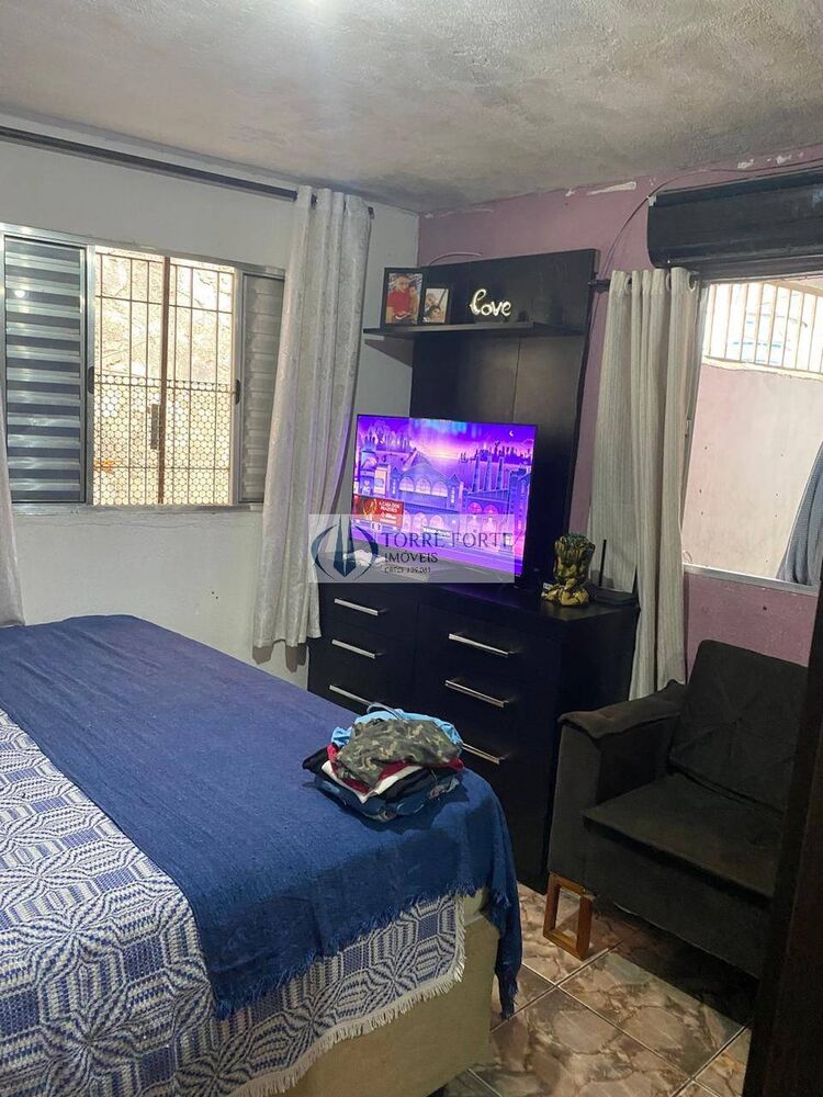 Casa à venda com 2 quartos, 125m² - Foto 7