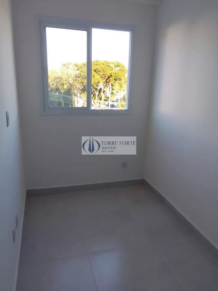 Apartamento à venda com 1 quarto, 27m² - Foto 2