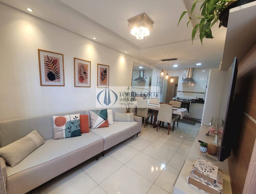 Casa à venda com 2 quartos, 75m² - Foto 2