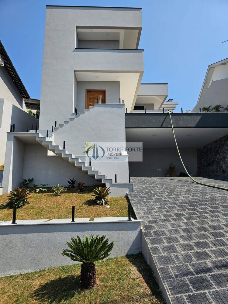 Casa à venda com 3 quartos, 491m² - Foto 1