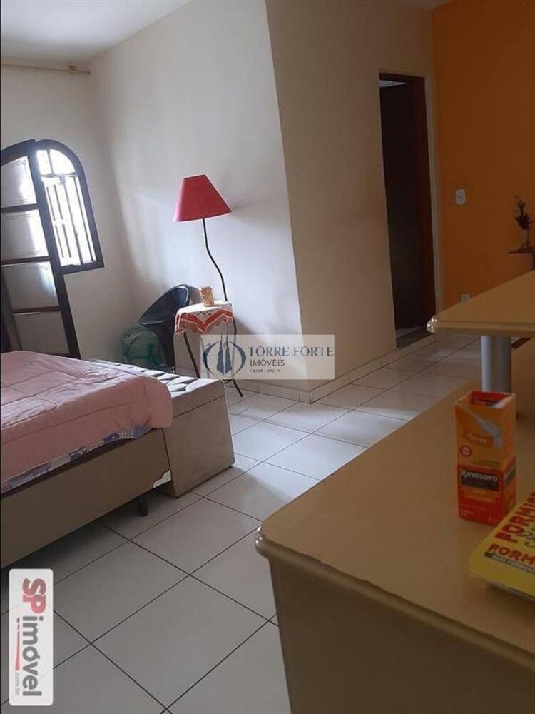Casa, 3 quartos, 200 m² - Foto 2