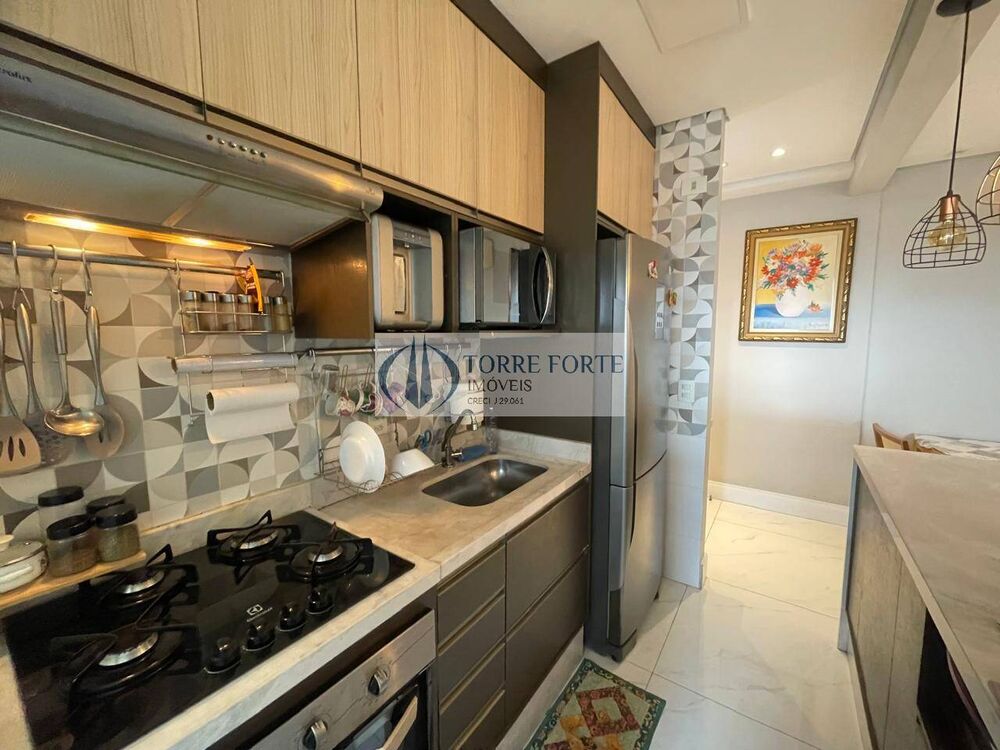 Apartamento à venda com 2 quartos, 67m² - Foto 1