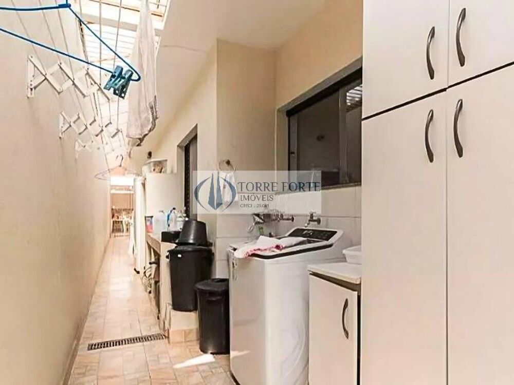 Sobrado à venda com 3 quartos, 100m² - Foto 2