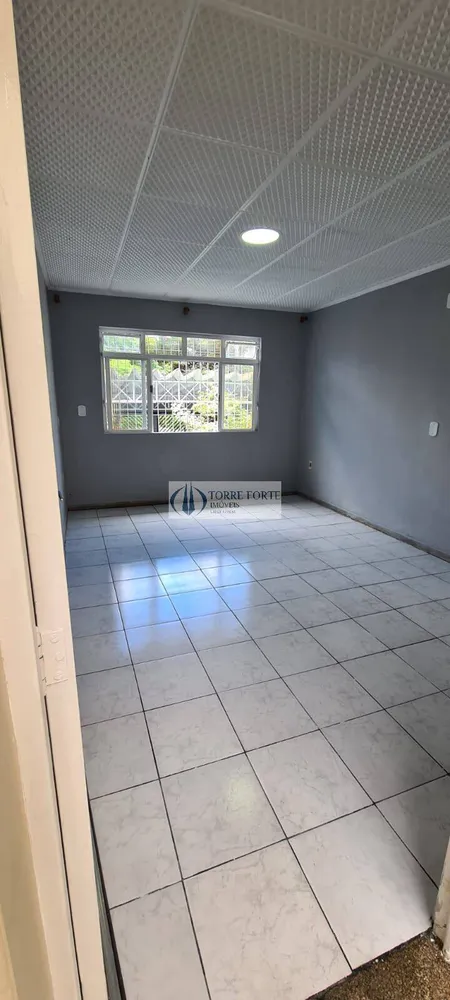 Casa, 2 quartos, 200 m² - Foto 2