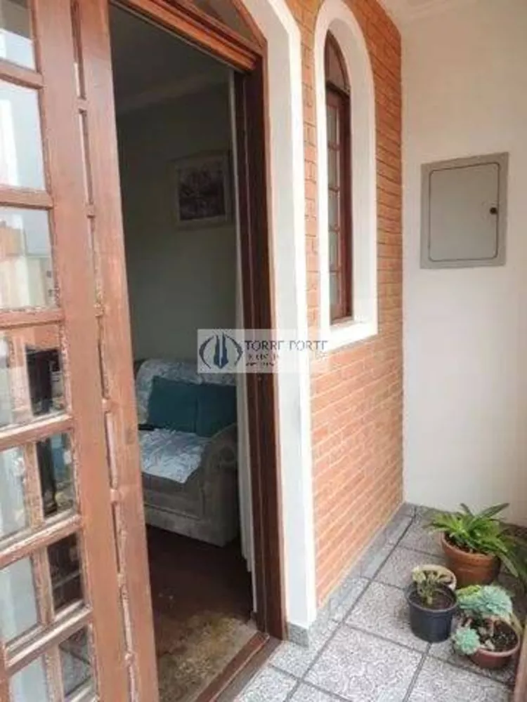 Sobrado à venda com 4 quartos, 272m² - Foto 2