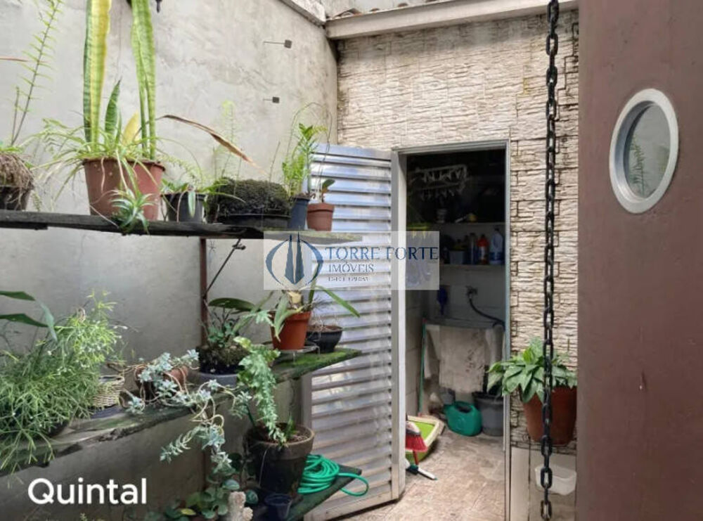 Casa à venda com 3 quartos, 120m² - Foto 1