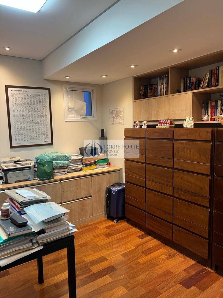 Apartamento, 4 quartos, 220 m² - Foto 1